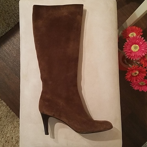 Boots - Picture 4 of 8